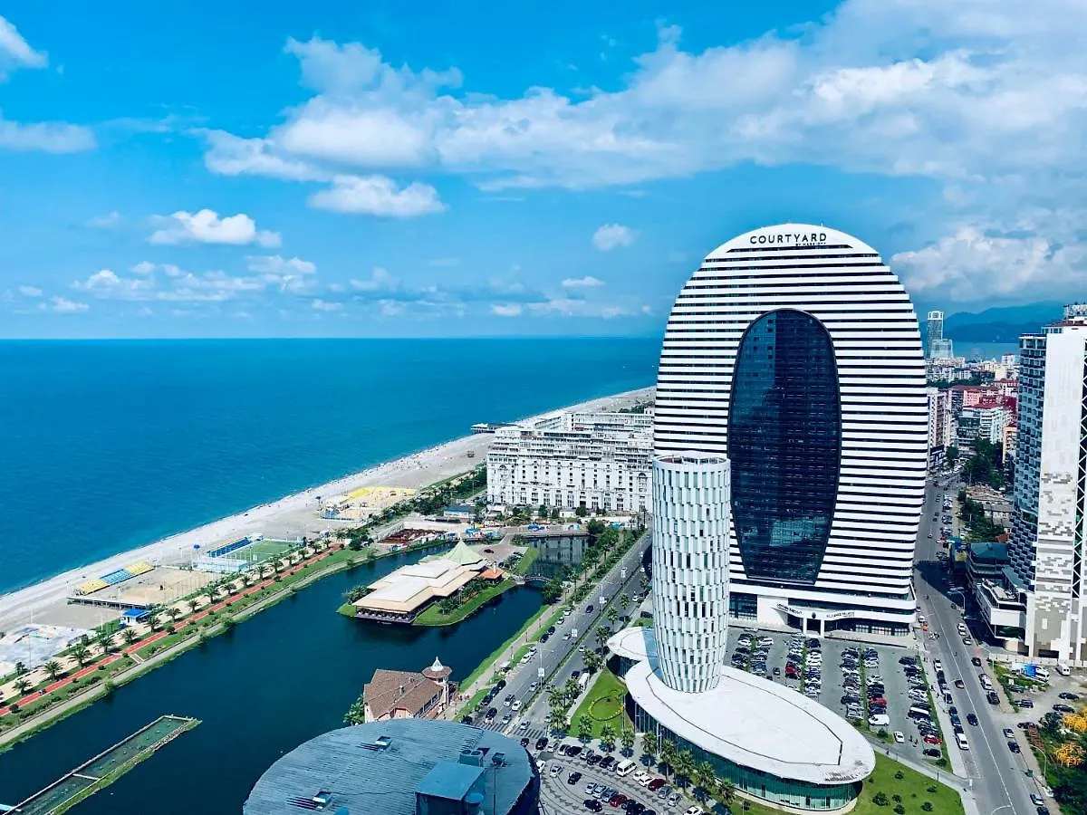 Апартаменты Royal Sea Breeze Батуми